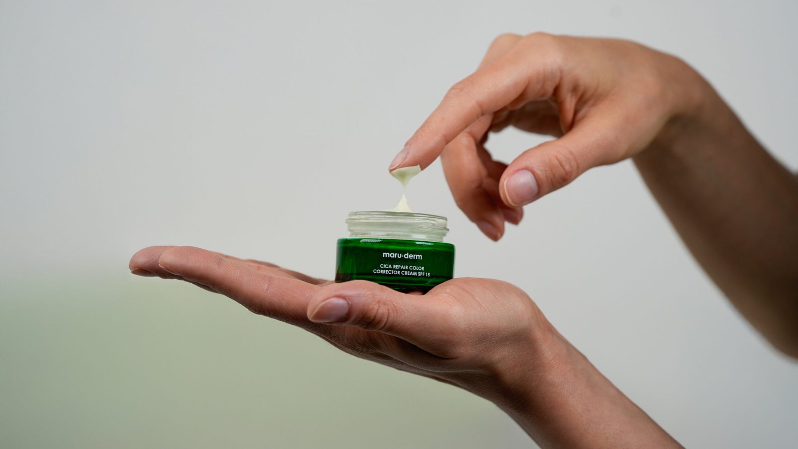 Cica Repair color corrector cream SPF15 - Image 3