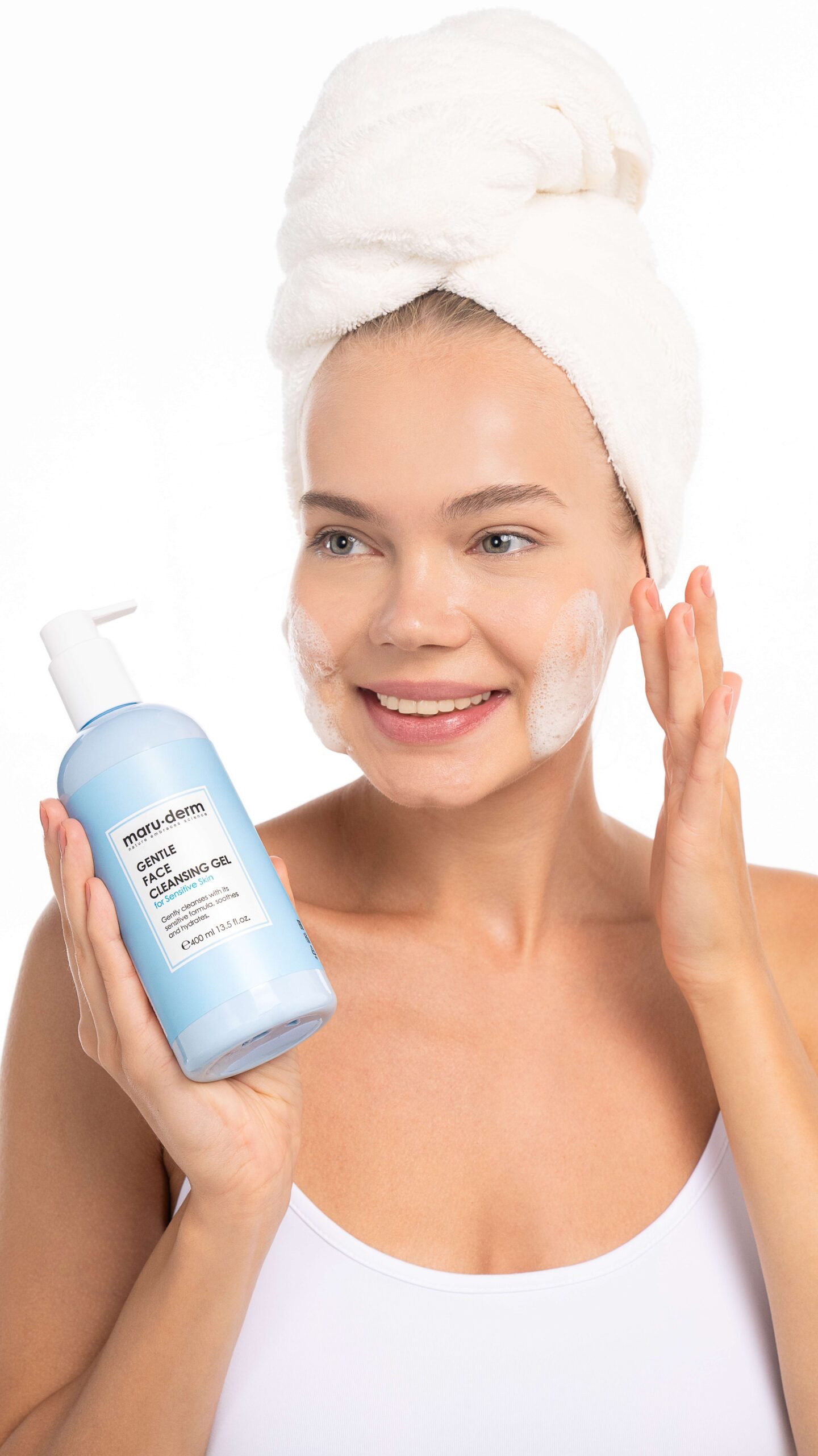 Gentle Face Cleansing Gel For Sensitive Skin - Image 5